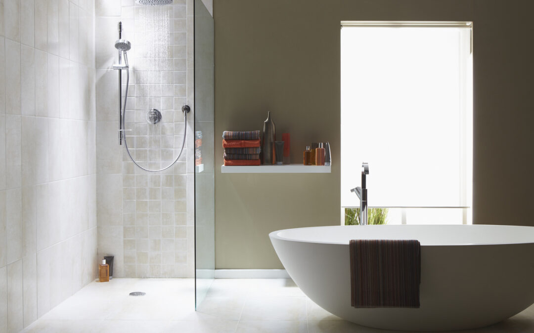 Stand-up Shower vs. Tub: Making the Right Choice for Your Bathroom Project